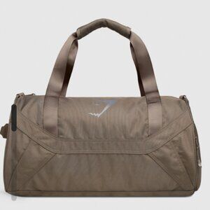 BNWT GYMSHARK NEW SUMMER 2024 SHARKHEAD GYM BAG SMALL EVERYDAY DUFFLE CAMO BROWN